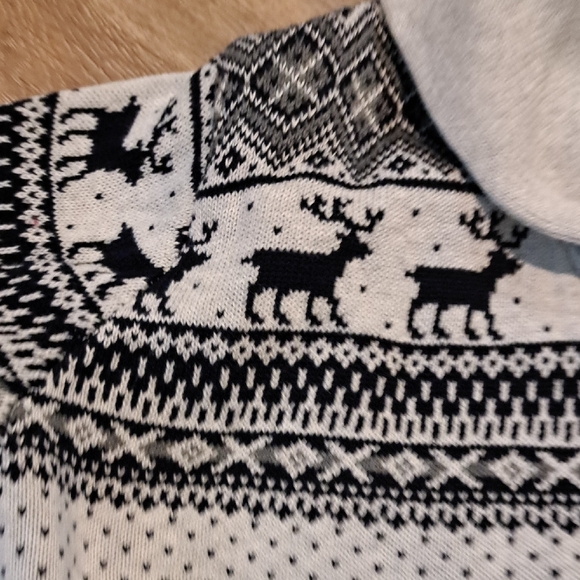 Men's Gray Patterned Cardigan Sweater - Picture 6 of 6